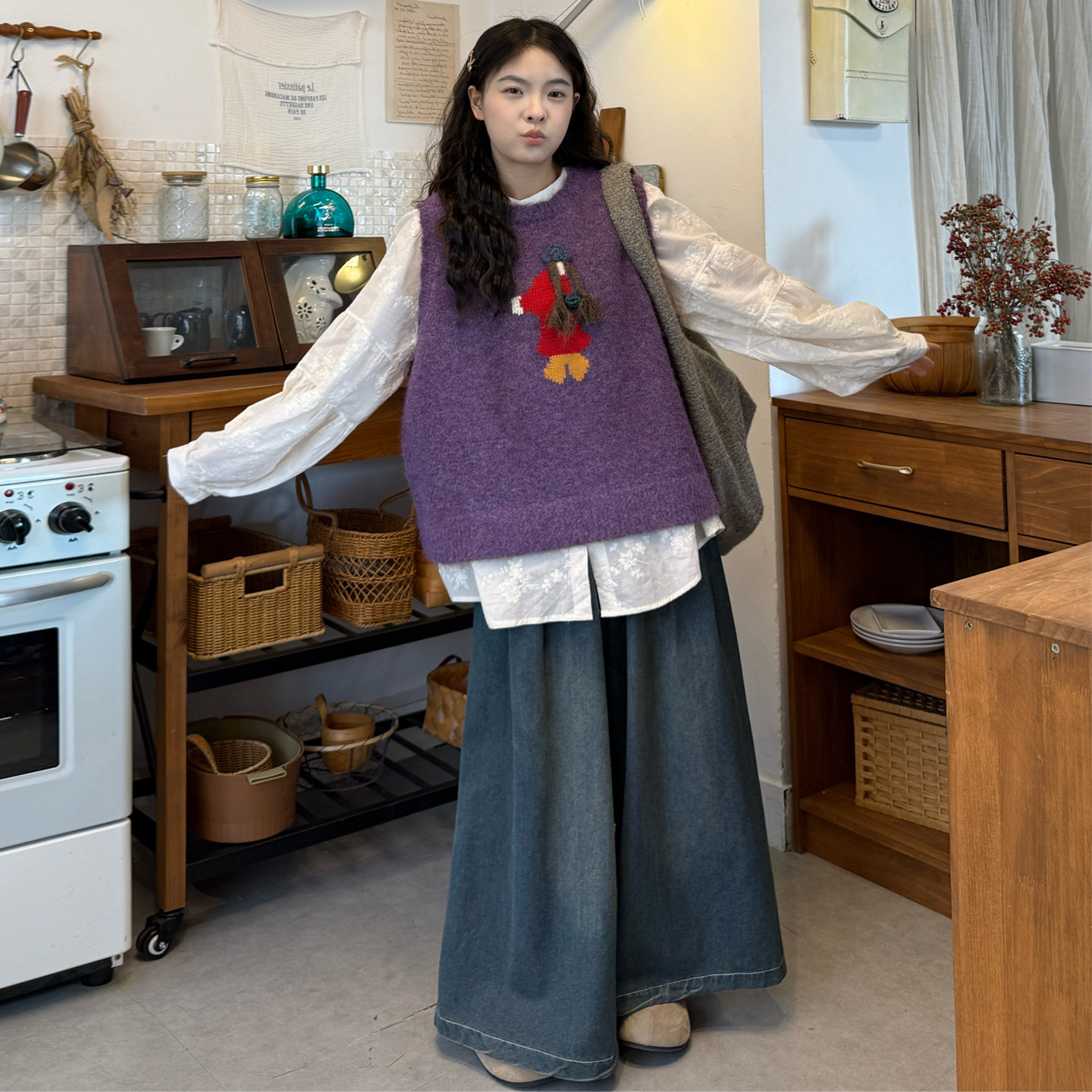 大码女装2025早春胖mm卡通图案针织马甲+宽松刺绣衬衫+牛仔裤套装,女装/女士精品,大码套装,淘宝优惠券,粉丝福利购,淘宝优惠卷