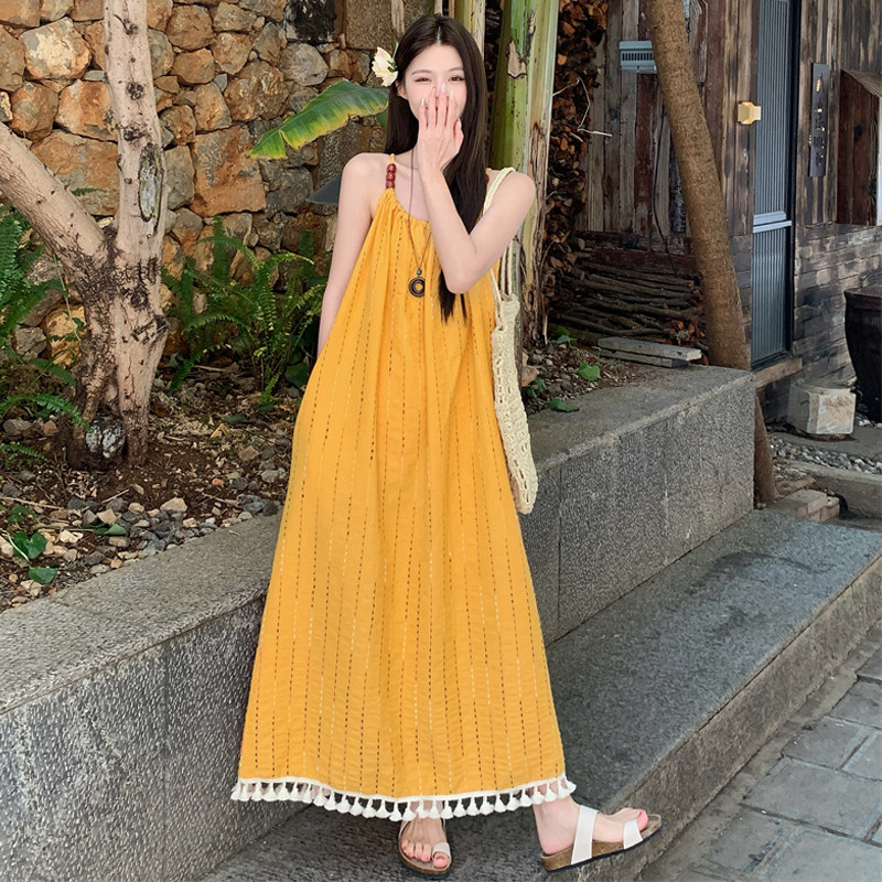 大码女装2025夏季新款胖mm高级感黄色流苏吊带连衣裙气质度假长裙