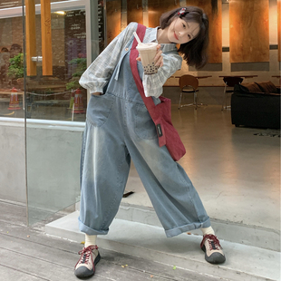 大码女装2025早秋新款胖mm韩版宽松格子衬衫+牛仔背带裤显瘦套装