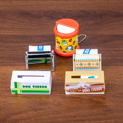 扭蛋创意卡通纸巾收纳盒模型