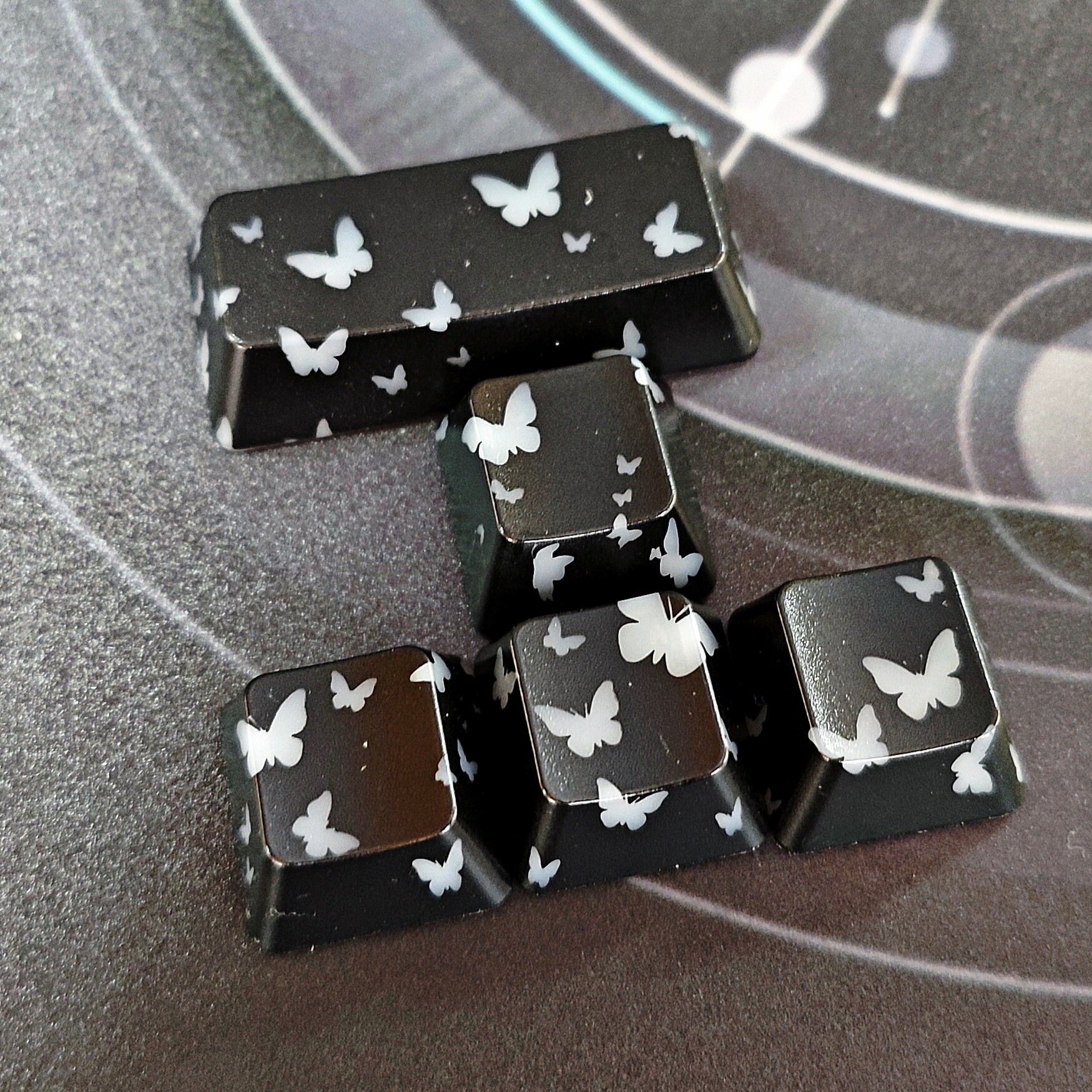 黑色蝴蝶Enter+方向键帽增补图案透光IMD磁轴机械键盘帽无刻通用