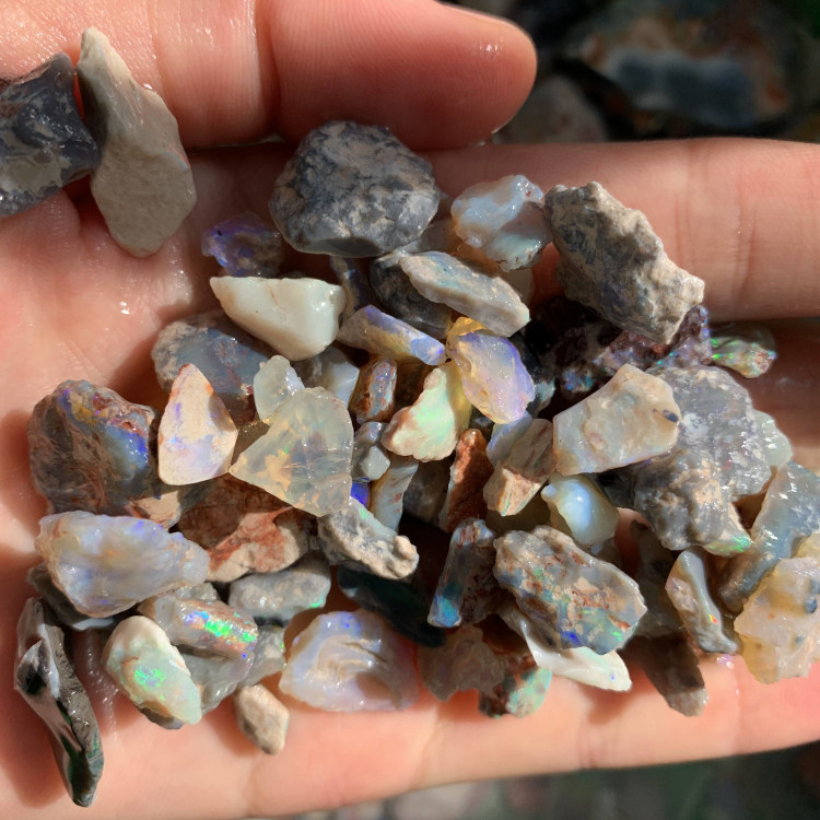 【飞飞欧泊】澳大利亚黑欧泊原石每份30克拉，部分带彩随机发货|ruв категории ювелирные изделия/алмаз/жадеит/золото, цветные камни/драгоценные камни, драгоценности кистлер - от Buy2taobao.com для оказания профессиональной услуги покупки агента Taobao