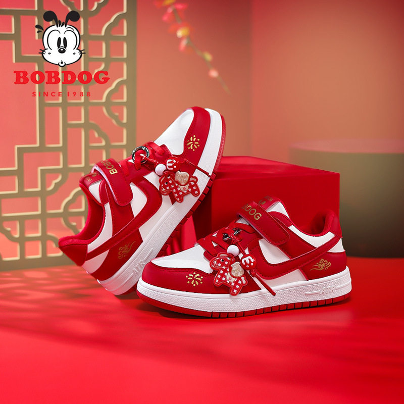 巴布豆春红色高帮板鞋女冬季低帮休闲百搭运动鞋春节穿搭中大童鞋