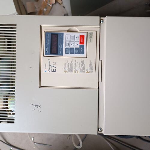 议价变频器E7E7UCIMR-E7UE737KWCIMR-E7U4018CIMR-E7U40P4