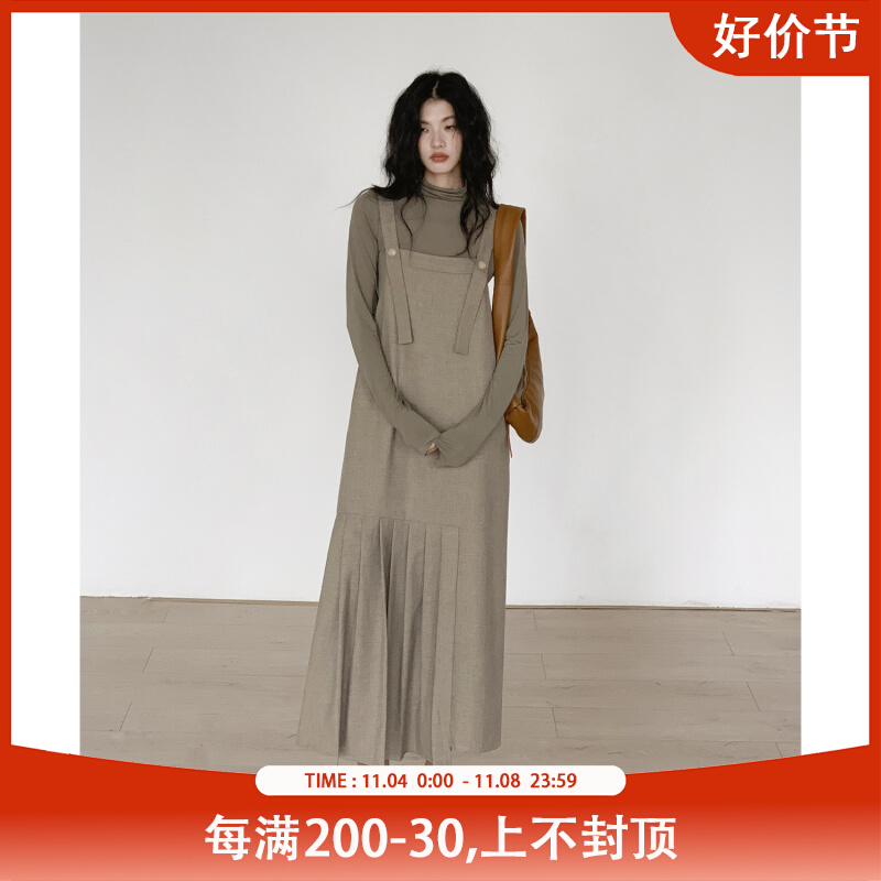 EM八月 法式褶皱连衣裙女2023新款小众设计感显瘦背带裙长款裙子