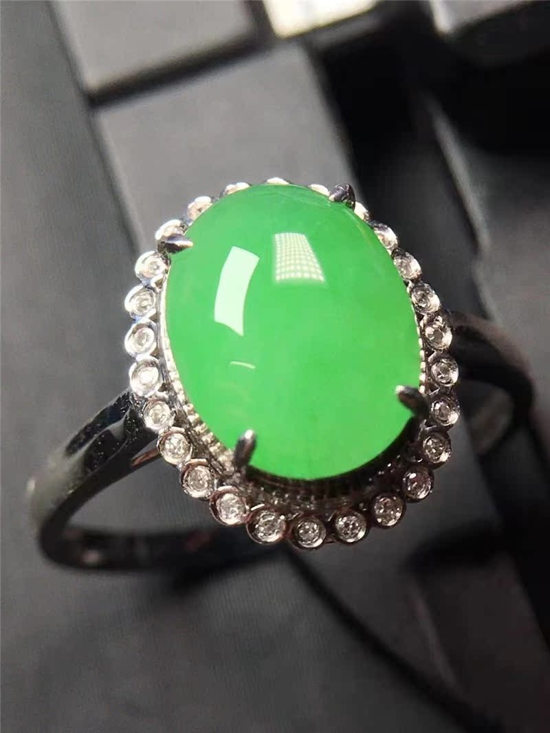 18K玉旦面戒指镶嵌,18k翡翠戒指镶嵌图片 冰种正阳绿蛋面翡翠戒指18k金镶嵌缅甸天然a货帝王绿满绿戒面女士