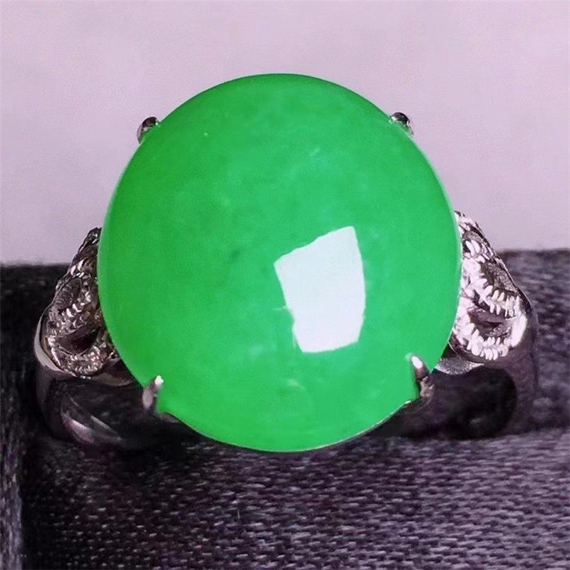 冰种正阳绿蛋面翡翠戒指女款18k金镶嵌缅甸天然a货帝王绿满绿戒面