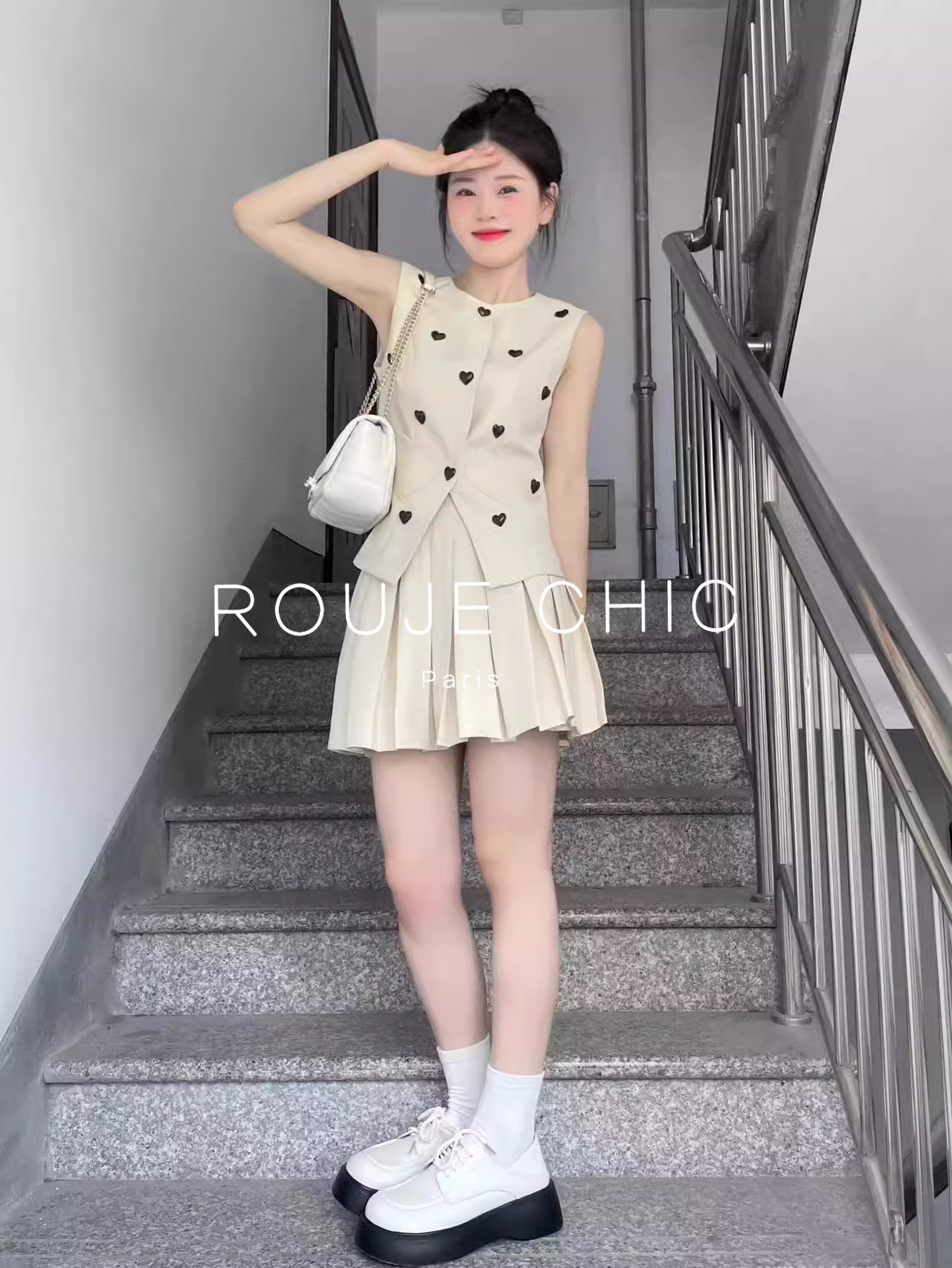 ROUJE CHIC法式夏季金属爱心西装无袖马甲百褶半身短裙两件套装女