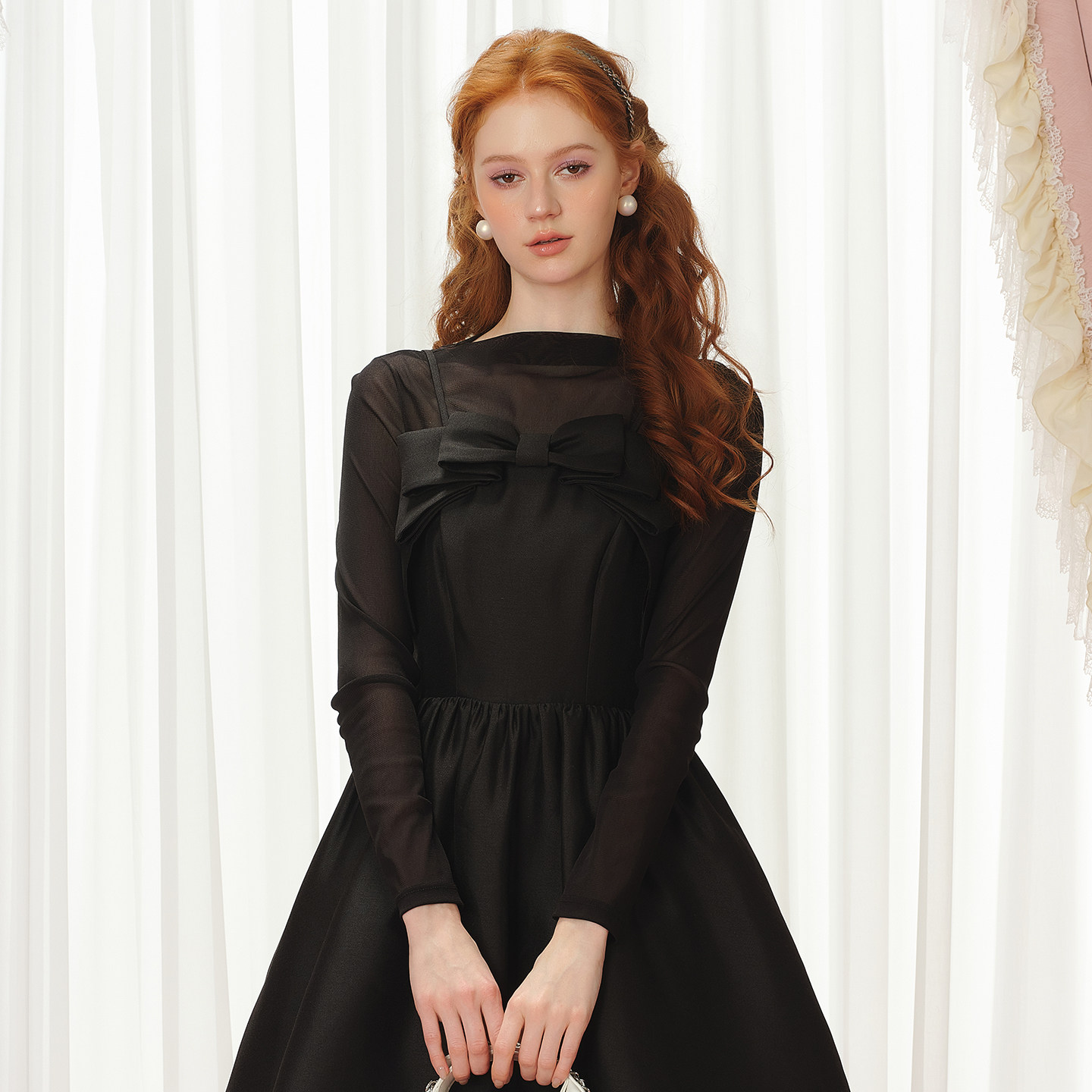 糖力长袖轻薄款网纱打底衫上衣女