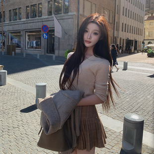 显瘦拉长比例打底 修身 鹅蛋圆领全羊毛上衣女 BOUTIQUE 张林超LIN