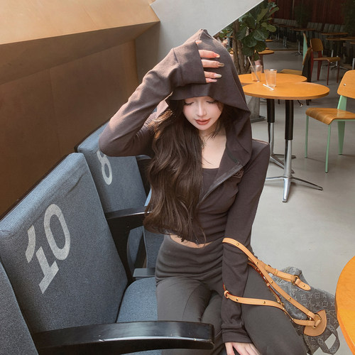 张林超LIN BOUTIQUE 云朵棉花糖  学院风瑜伽松弛感卫衣+裤子套装