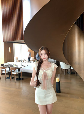 张林超LIN蕾丝上衣+中低腰半裙