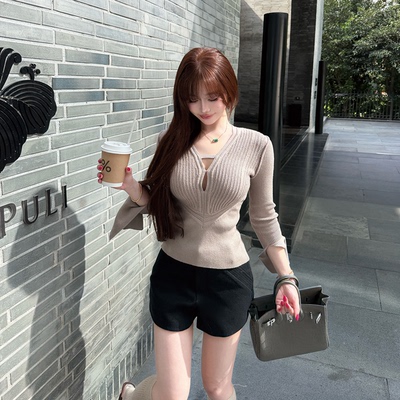 LINBOUTIQUE提花针织打底上衣