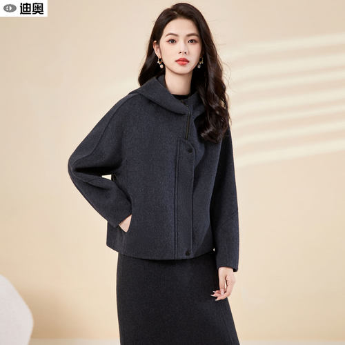 迪奥25秋冬高级感连帽毛呢外套女