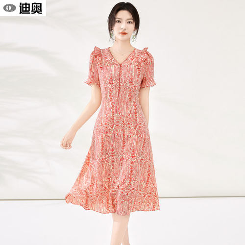 迪奥今年流行连衣裙氛围感裙子女