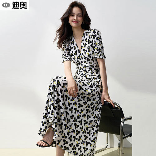 迪奥时尚显瘦连衣裙女超出片裙子