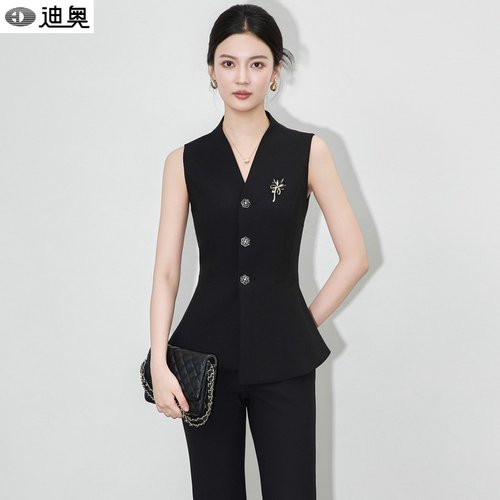 迪奥25早秋高级感修身优雅短外套