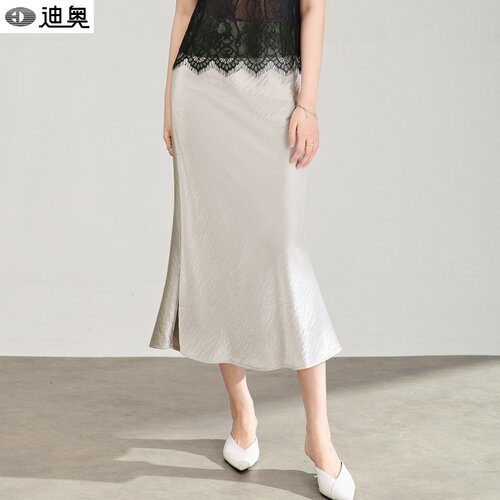 迪奥轻熟风优雅肌理感半身裙女夏