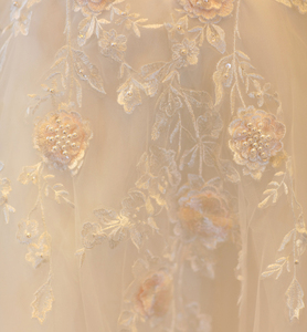 Romantic retro fairy Lantern Sleeve Princess Bride winter long sleeved wedding dress