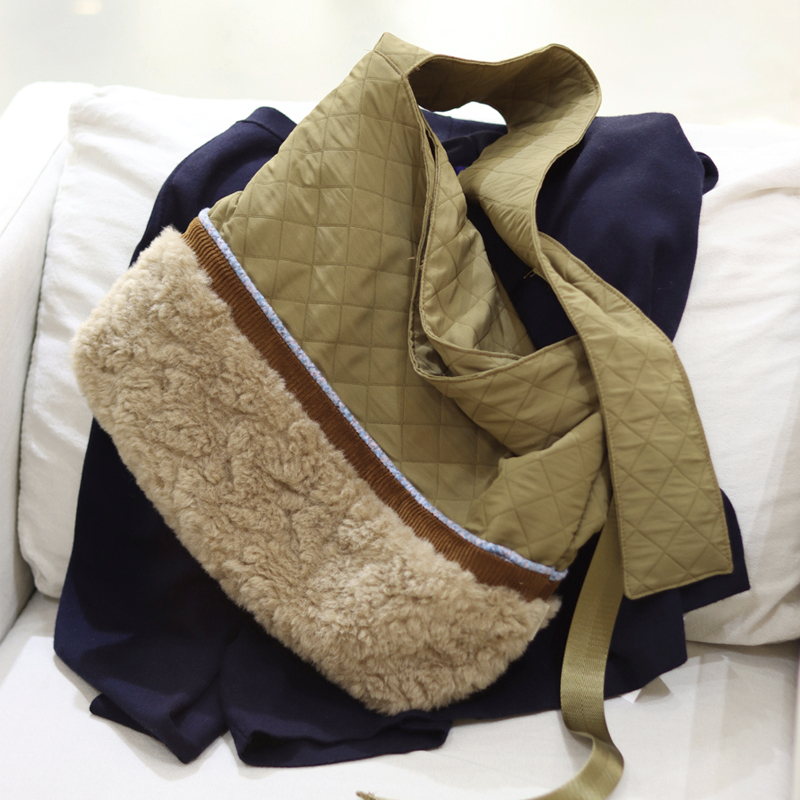秋冬新款绗缝夹棉拼接毛绒包