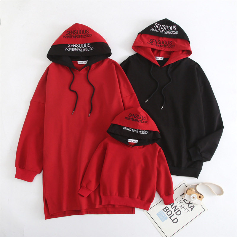 3 4인 가족의 가을 겨울 의류 부모자식 의류 대형 후드 티셔츠 드레스  크롤링 의류 모자 가족 의류