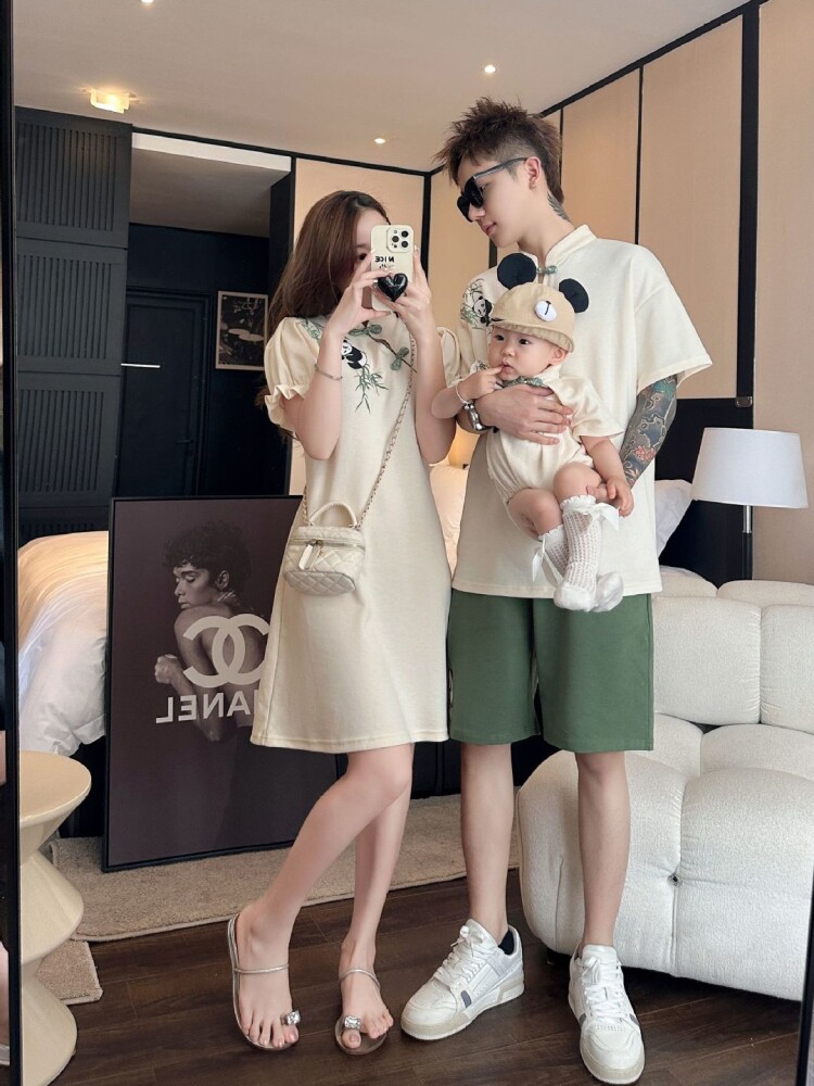 세 명의 가족을 위한 중국식 부모-자식 의류 여름 치파오 드레스 당나라 정장 반팔 티셔츠 어머니-딸  가족 의류