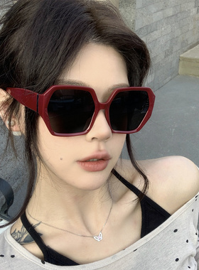 超大框方形复古红色太阳眼镜女潮