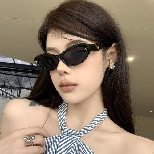 复古猫眼黑色遮阳墨镜女款潮小脸
