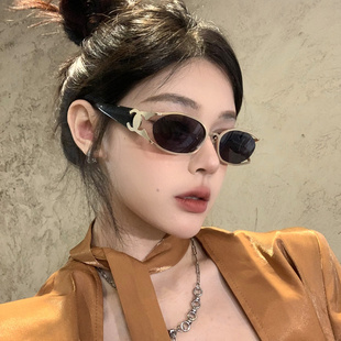 2025新款 高级感小脸街拍凹造型防晒太阳眼镜 复古金属椭圆墨镜女款