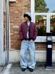 Men's Washed Relaxed Wide-Leg Jeans with Side Pleats, Light Blue Streetwear Trousers, Straight-Leg Denim