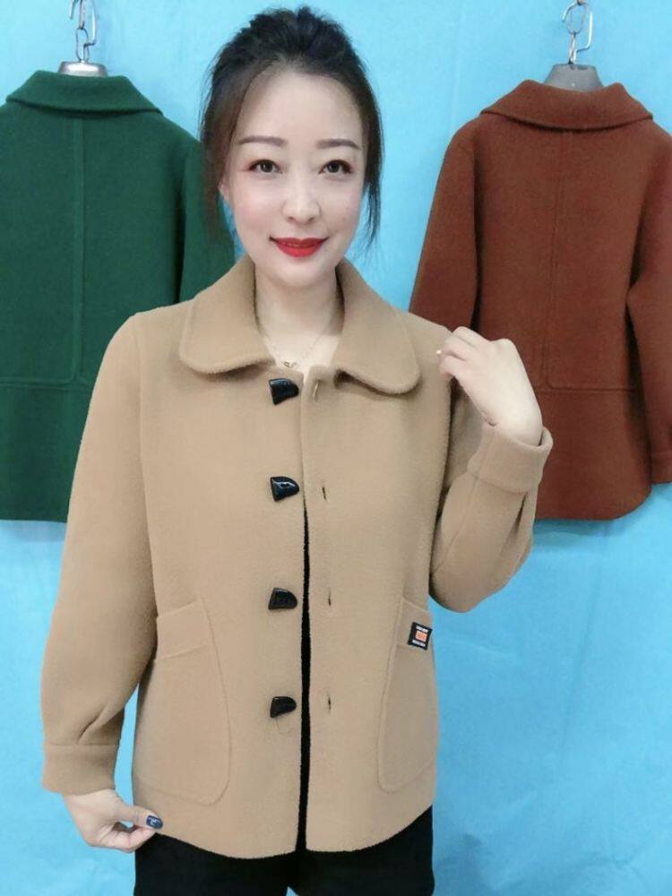 中年妈妈女装百搭休闲珍珠绒纯色单排扣长袖方领短款开衫外套