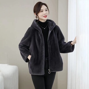 2025年海宁金貂绒水貂贝诗格毛皮草短款 大衣外套女连帽皮毛一体