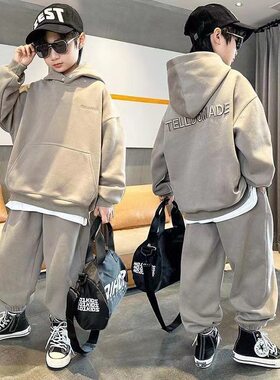 男孩时髦春季帅气男童时髦潮韩版2026新款春秋款中大儿童春装套装