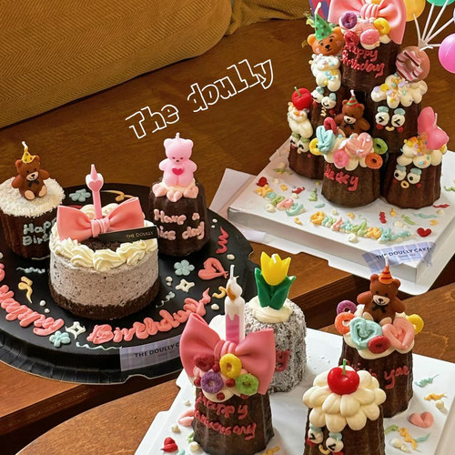 网红可爱小狗蛋糕装饰小熊小花甜甜圈蜡烛装饰拱形生日蜡烛插件