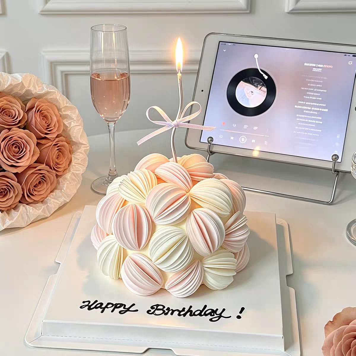 网红爆款高级感女神女生生日甜品装扮插件糯米纸花球蛋糕装饰摆件