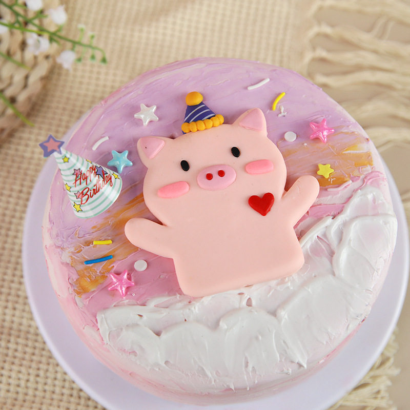 软陶粉色小猪蛋糕装饰摆件 网红ins猪宝宝插件摆件复古手绘生日风