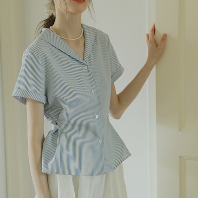 春也白法式通勤海军领蓝色条纹短袖衬衫女夏季学院风减龄显瘦上衣