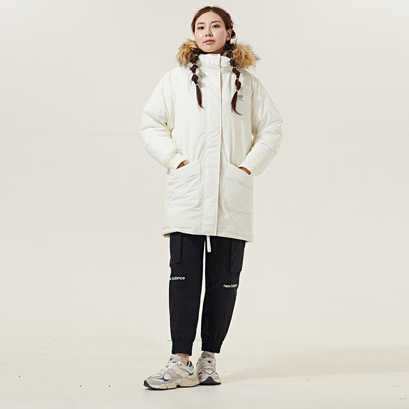 NEW BALANCE NB 女款羽绒服冬季连帽中长款外套 AWJ23345-CRM