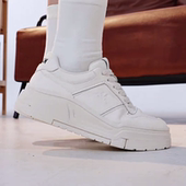 女子增高休闲舒适防滑耐磨板鞋 012 K0E25CC35J