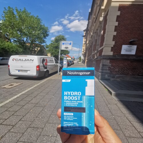 德国直邮Neutrogena hydro boost玻尿酸8倍超保湿精华72h修护屏障