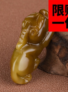 吊坠糖料招财瑞兽项链新疆和田玉