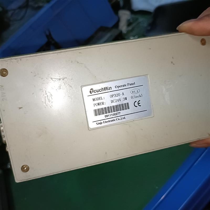 信捷文本器 OP320A DC24V-议价