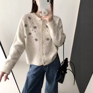 ZYD韩系2025秋冬时尚圆领单排扣刺绣花朵羊毛针织开衫女毛衣外套