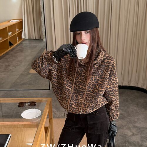 ZW卓娃正品复古豹纹抽绳内里加绒女2026秋冬新宽松百搭上衣35112