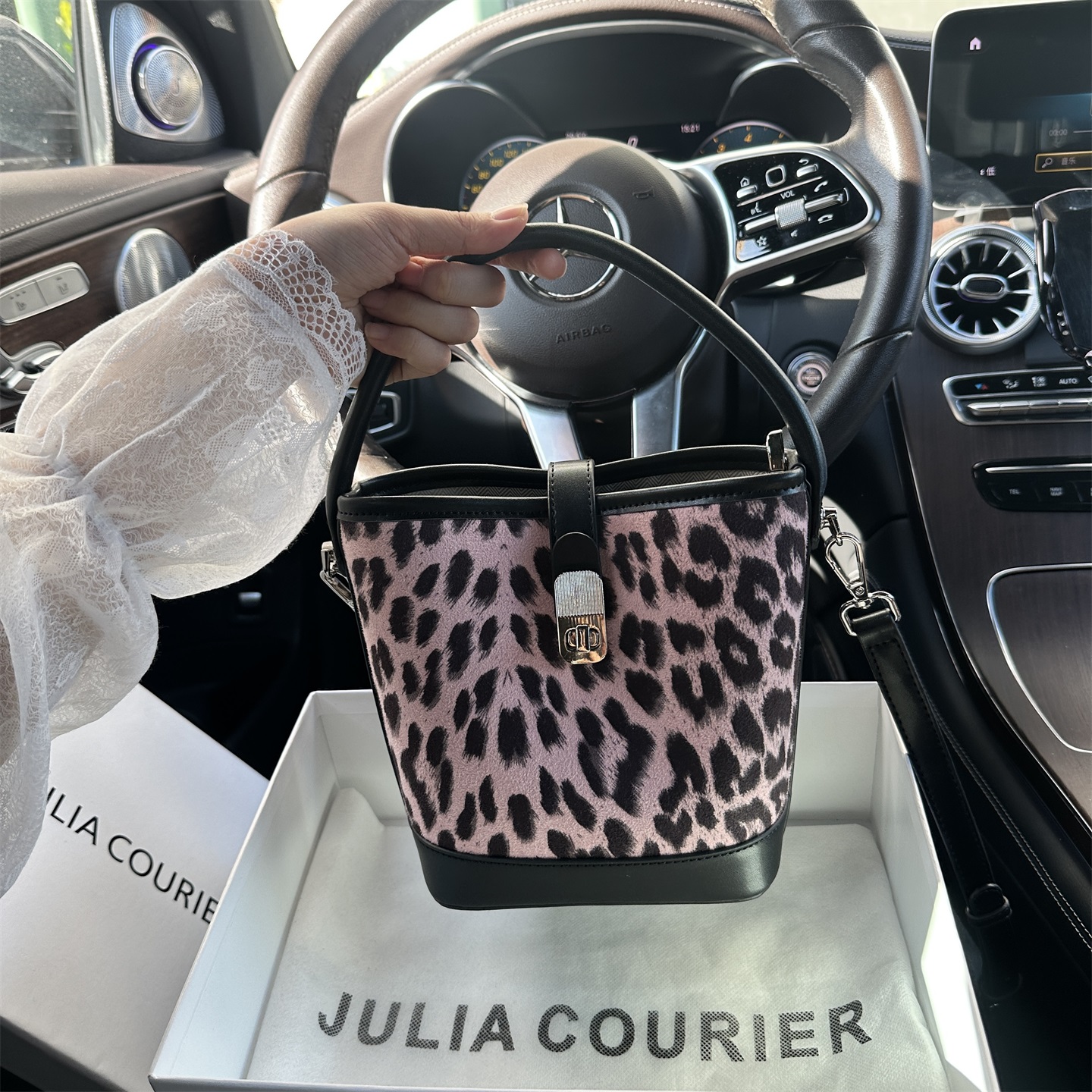 JULIA COURIER小众复古豹纹水桶包包女2025新款大容量单肩斜挎包