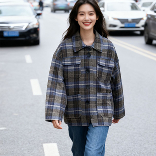 新款格子秋冬毛呢外套百搭复古港味宽松洋气上衣女