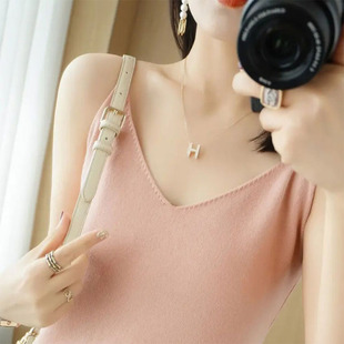 秋季新款吊带内心女秋冬内搭西装针织性感V领短款打底衫时尚气质