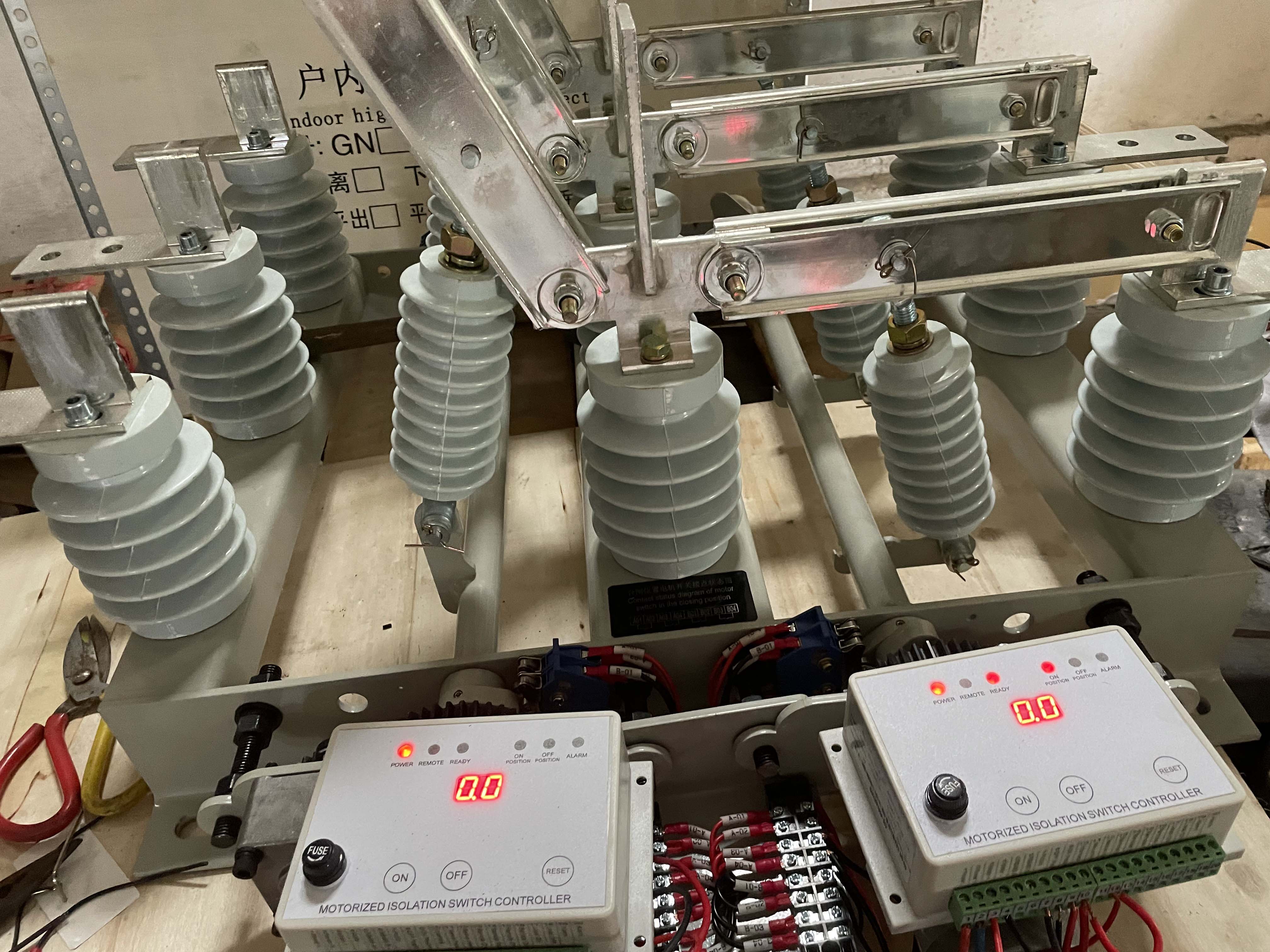 户内高压电动隔离开关10kv双投gn19-12st双电源电控制器gn30刀闸