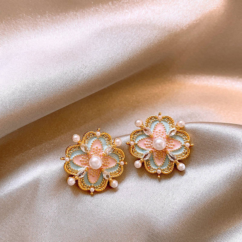 新中式时尚轻奢滴油珐琅锆石花朵耳钉高级感小众气质复古花瓣耳饰,珠宝/钻石/翡翠,合成碳硅石耳饰,淘宝优惠券,粉丝福利购,淘宝优惠卷