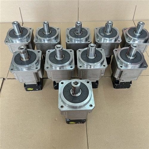 台湾精锐APEX精密行星减速机AB090-S2-P1速比40:1安装400瓦电机